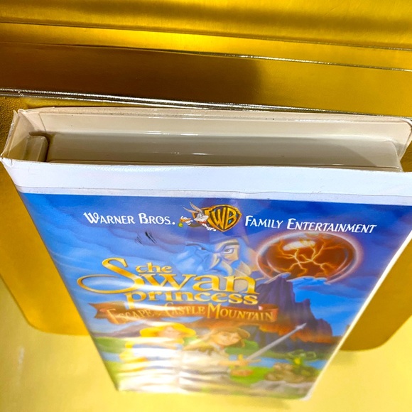 THE SWAN PRINCESS WARNER BROS. VTG 90s ESCAPE FROM CASTLE MOUNTAIN VHS VIDEO - Picture 10 of 13